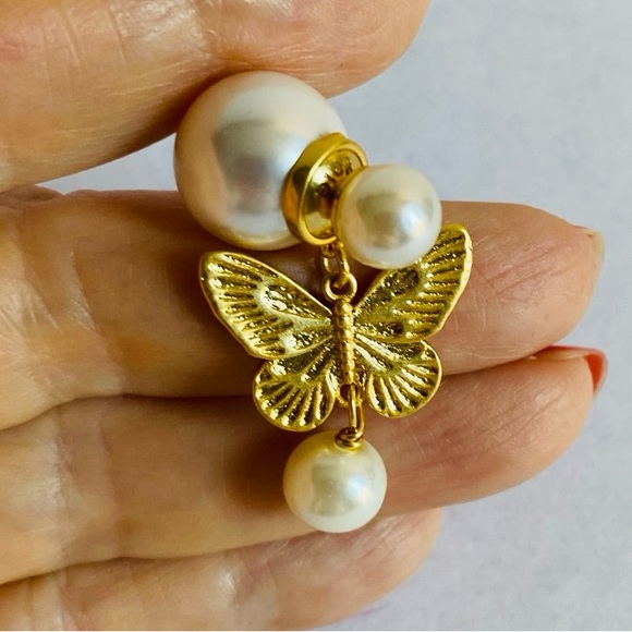 Authentic Dior Tribales Butterfly Earrings Golden w/Package - Picture 2 of 8